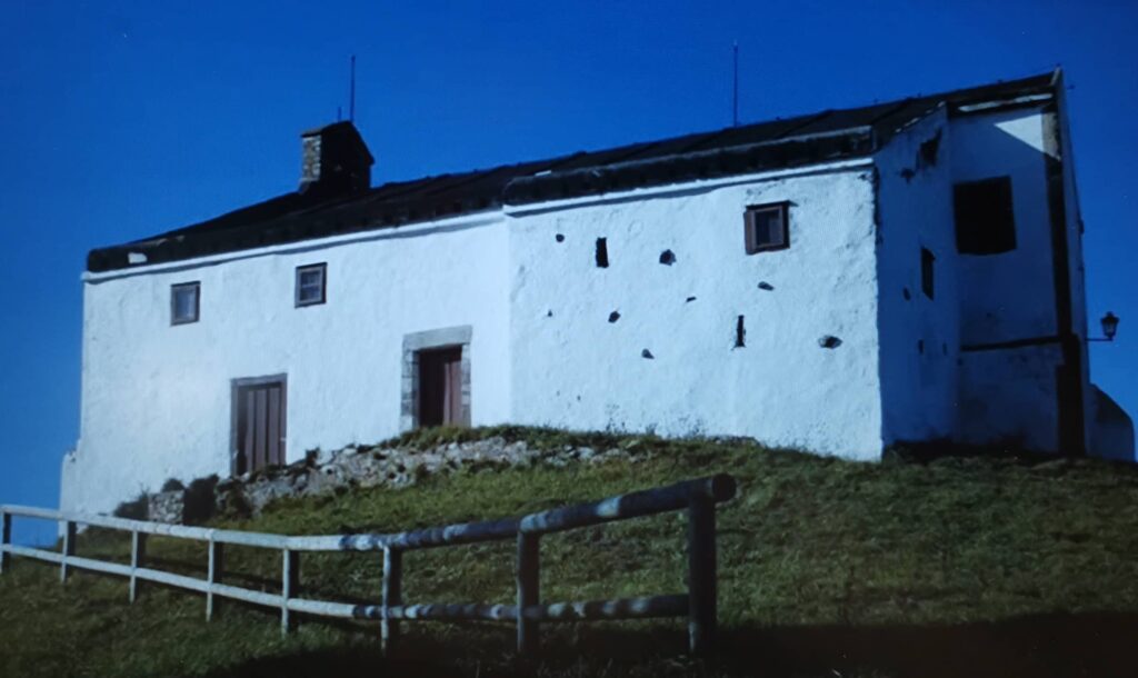 iglesia que ver cerca de cudillero