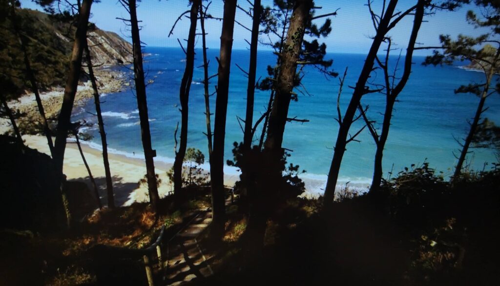 playa en cudillero- playa oleiros