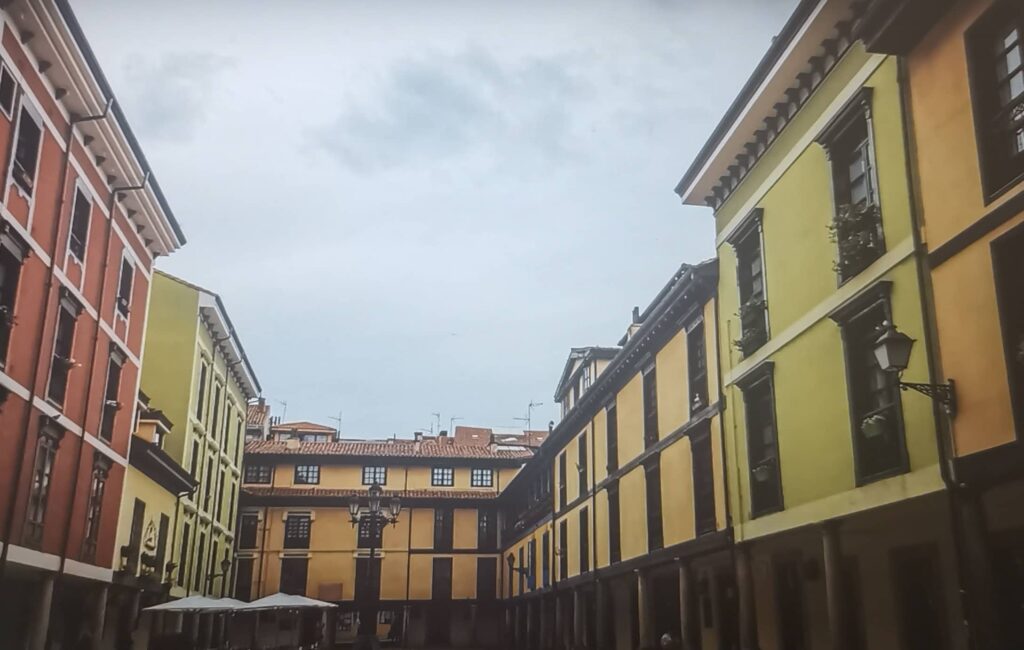 Plaza del Fontán-que visitar en Oviedo