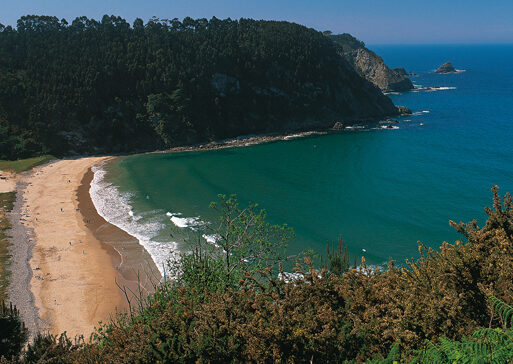 playas en cudillero